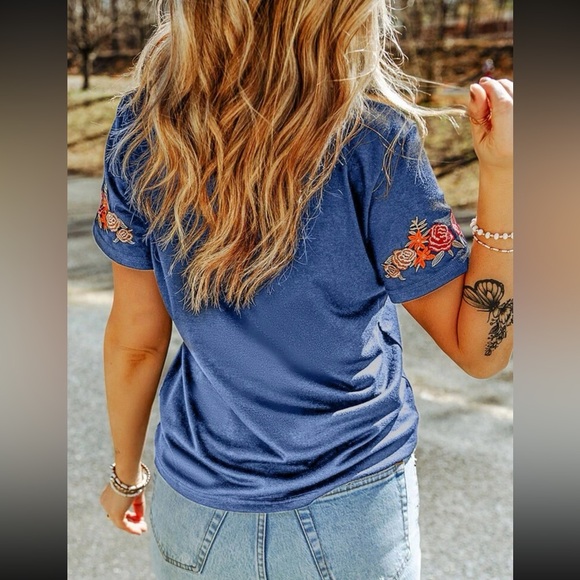 Boho floral embroidered short sleeve blouse - Picture 4 of 15